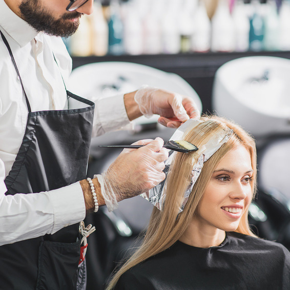 Olaplex und Co. - Warum Kunden es erwarten und Du Deine Mitarbeiter schulen solltest